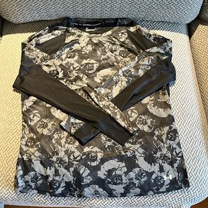 Under Armour Women’s Black & Gray Floral Print Long Sleeve Shirt - Size XL/T
